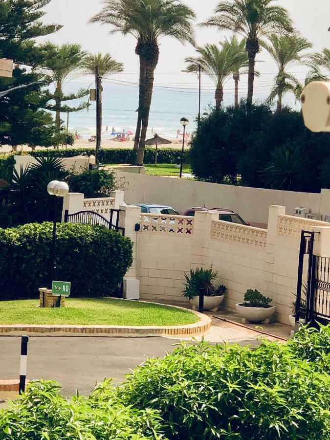 Apartamentos Lunamar El Campello Bagian luar foto